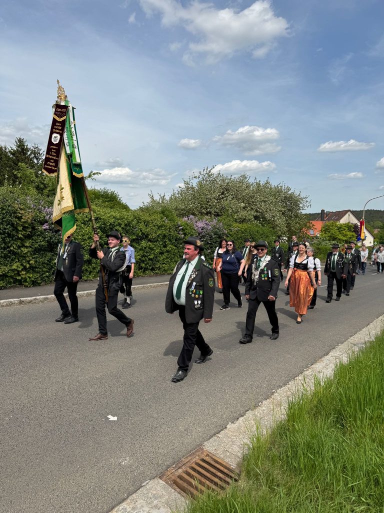 Festzug zum 150-jährigen Jubiläum der FFW Holnstein