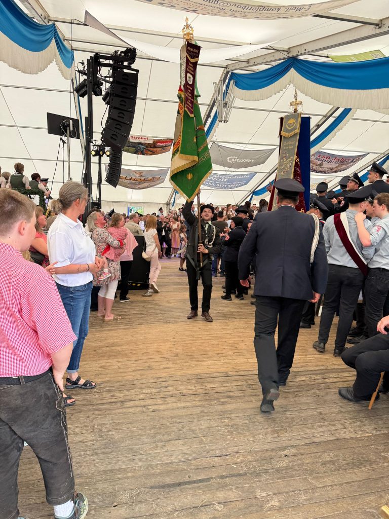 Festzug zum 150-jährigen Jubiläum der FFW Holnstein
